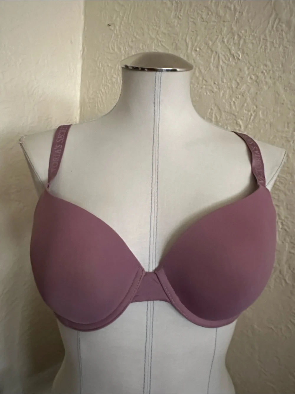 Victoria’s Secret T-Shirt Lightly Lined Demi Bra Ice Purple Mauve Logo Straps